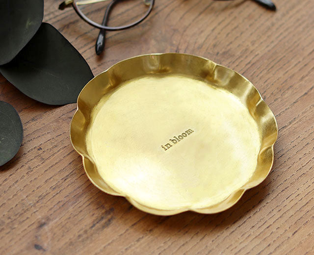 in bloom flower tray, size L