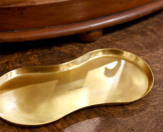in bloom glasses tray