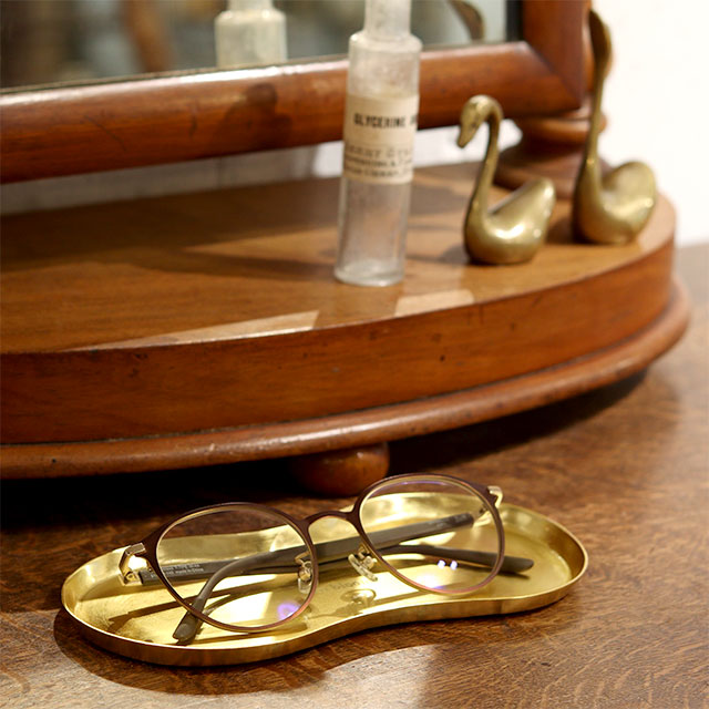 in bloom glasses tray