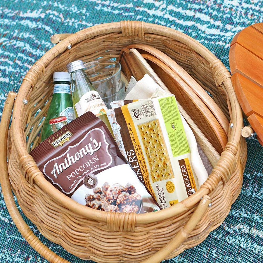THE AROROG ARALOG Basket Table