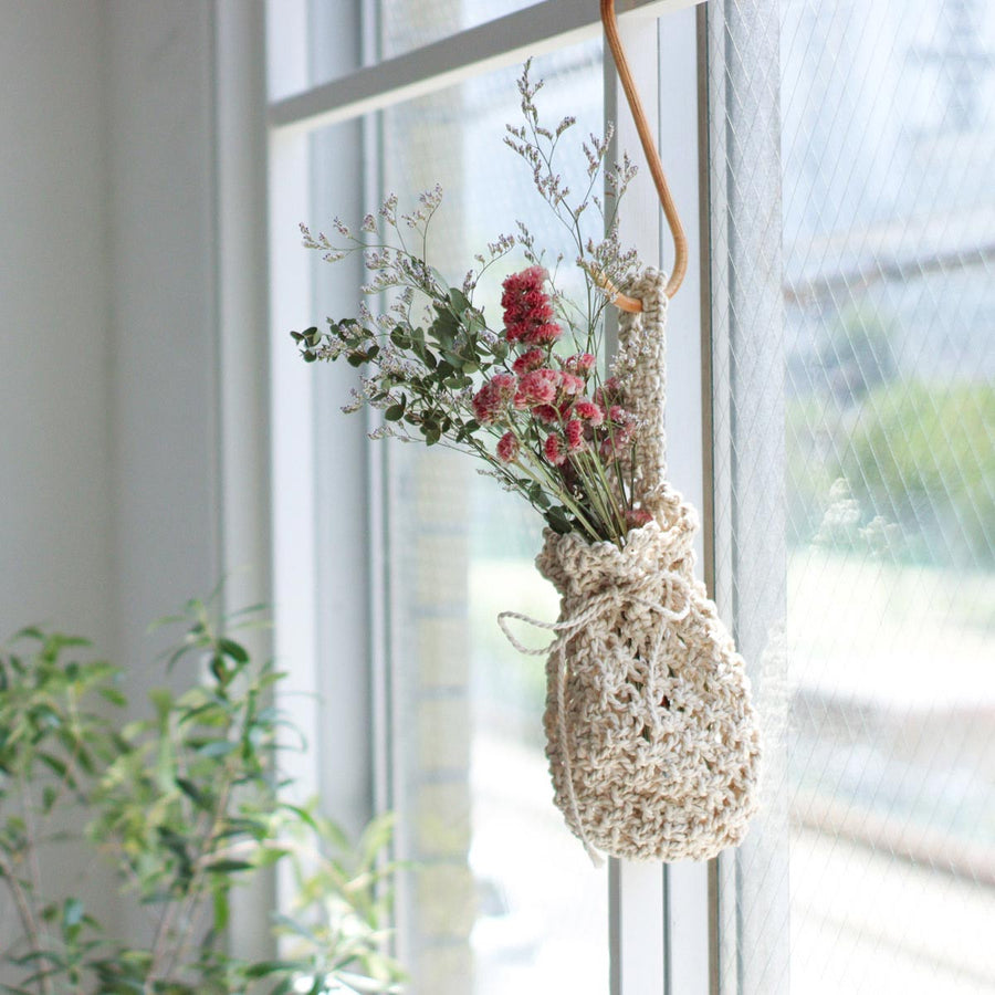 A LIFE WITH THEM Macrame Dried Flower Hanging