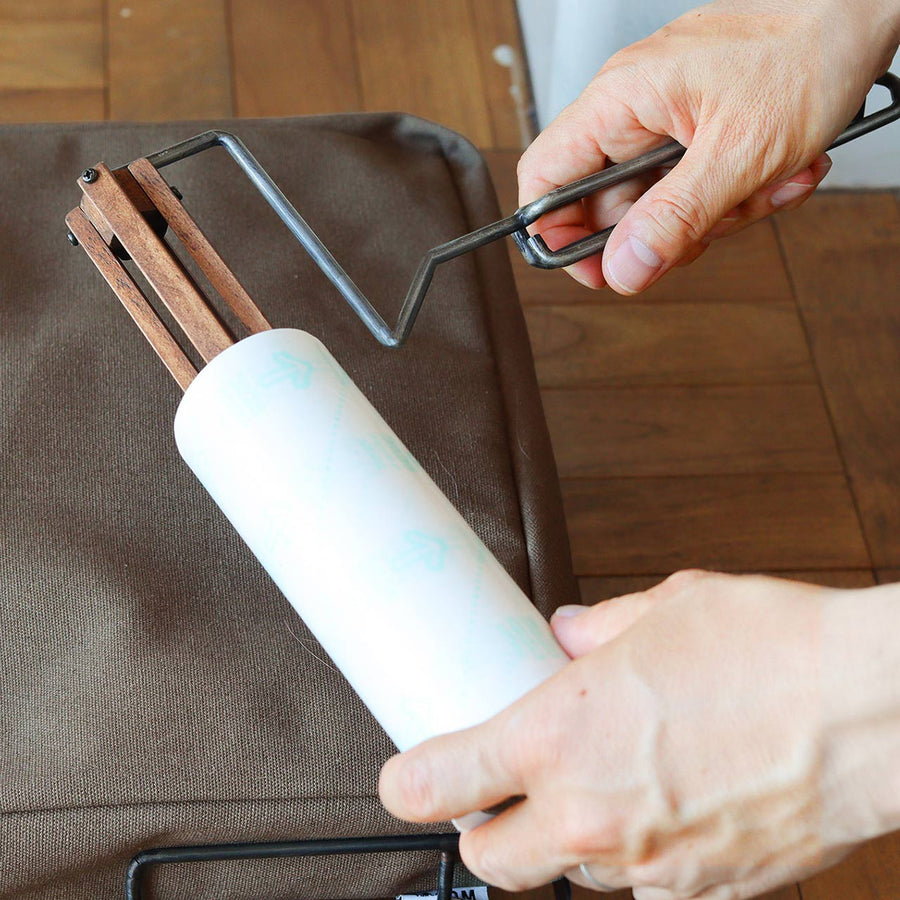 ROLL CLEANER HOLDER