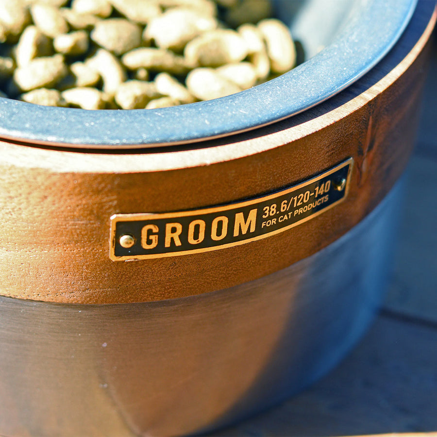 WOOD & IRON FEEDING BOWL