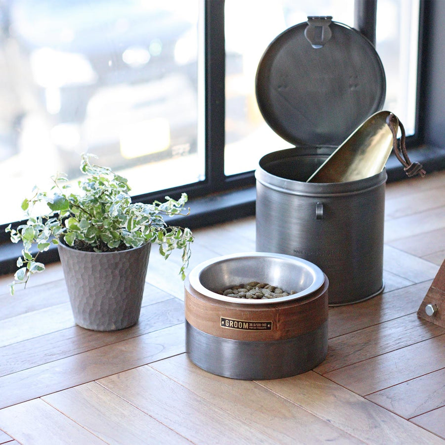 WOOD & IRON FEEDING BOWL