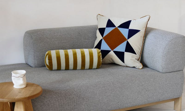 ベルベットクッション ヴェガ 55×55cm デニム