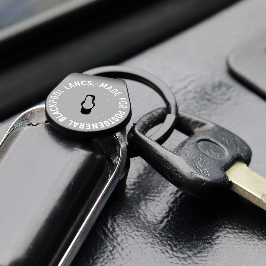 ZINC ALLOY VEHICLE KEY HOLDER