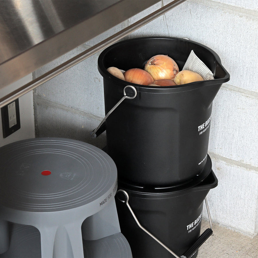 THE BUCKET 10L WITH LID