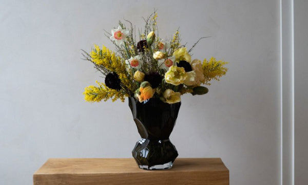 Flower Vase Reflection New Smoke