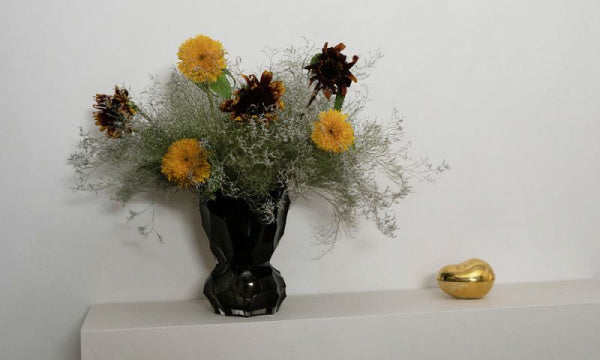 Flower Vase Reflection New Smoke