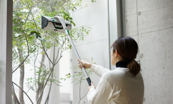 window cleaner
