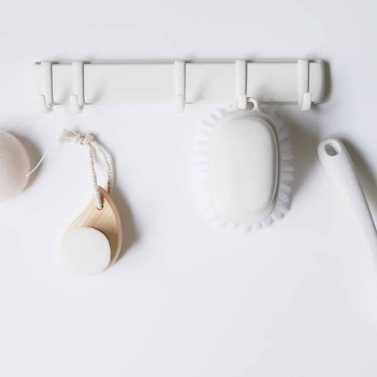 5-Hook White Magnetic Hooks