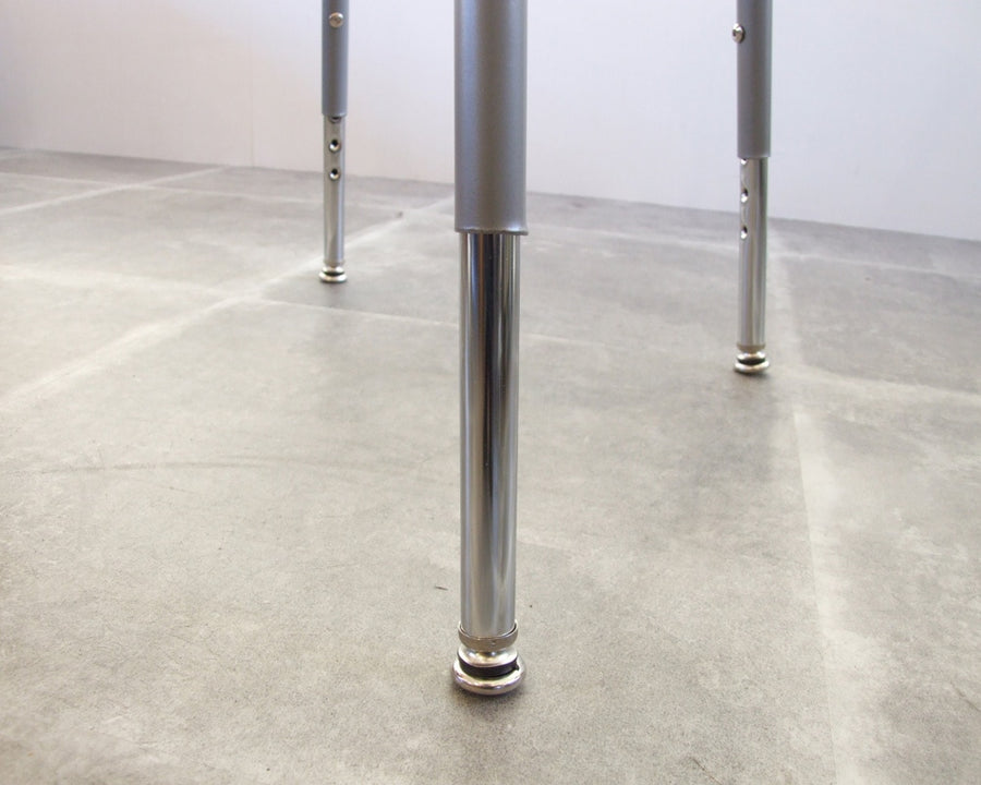 LAB STOOL Lab stool