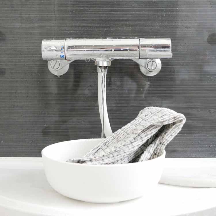 Magnetic tub, white