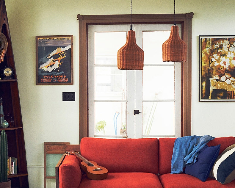 WICKER LAMP