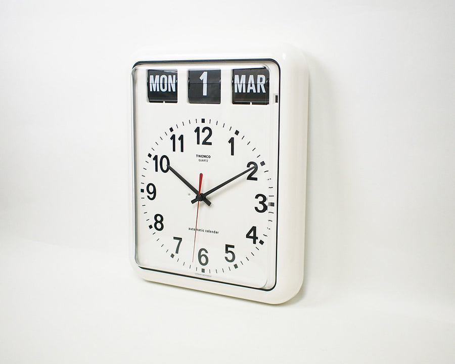 Automatic Calendar Quartz Clock BQ-12A