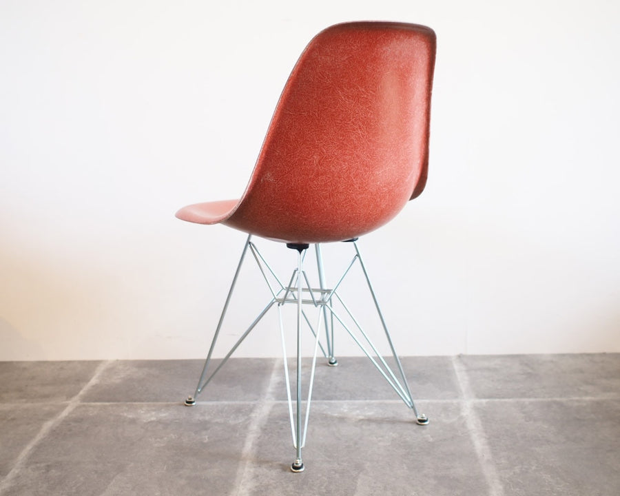 Eames side shell chair テラコッタ