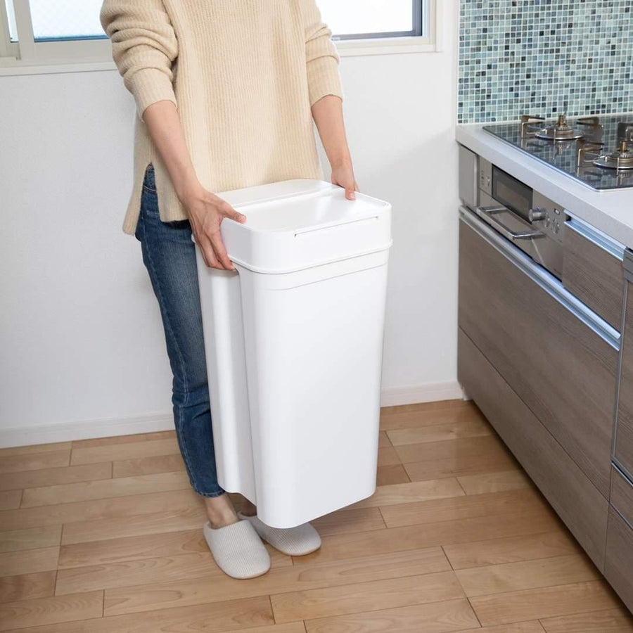 Seals 45 Airtight Dustbin, White