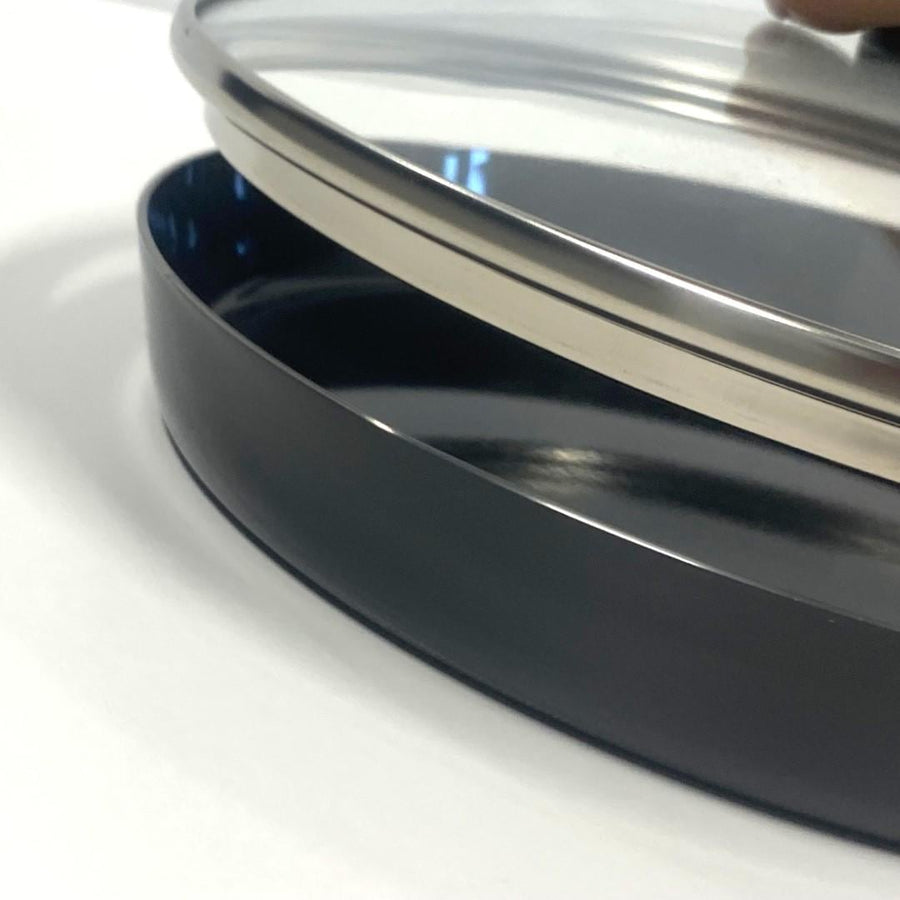 bws SELECTION Iron Frying Pan with Lid for Delicious Fried Eggs
