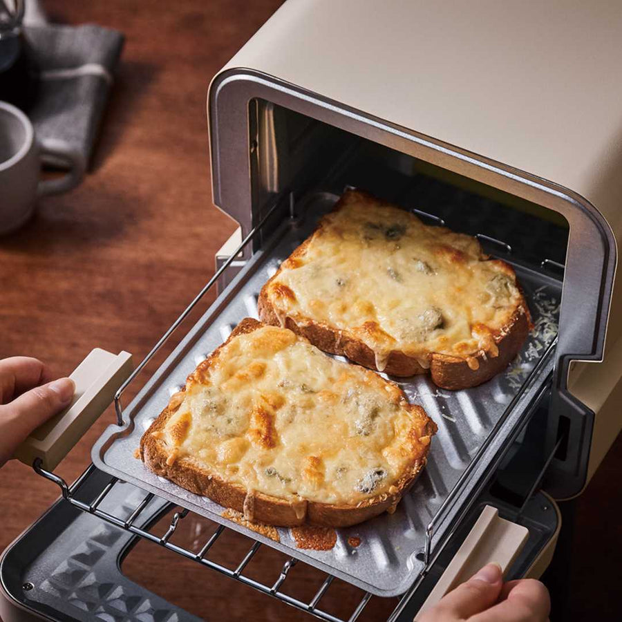 Sliding rack toaster and bread case set