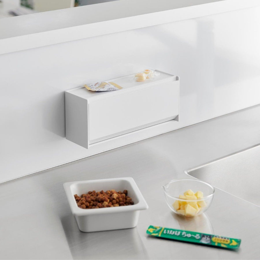 Tower Magnetic Pet Treat Storage Case