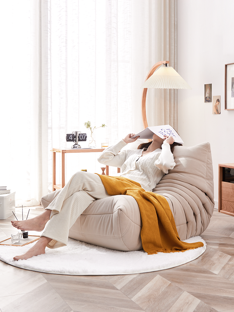 Highly resilient urethane pleated single sofa