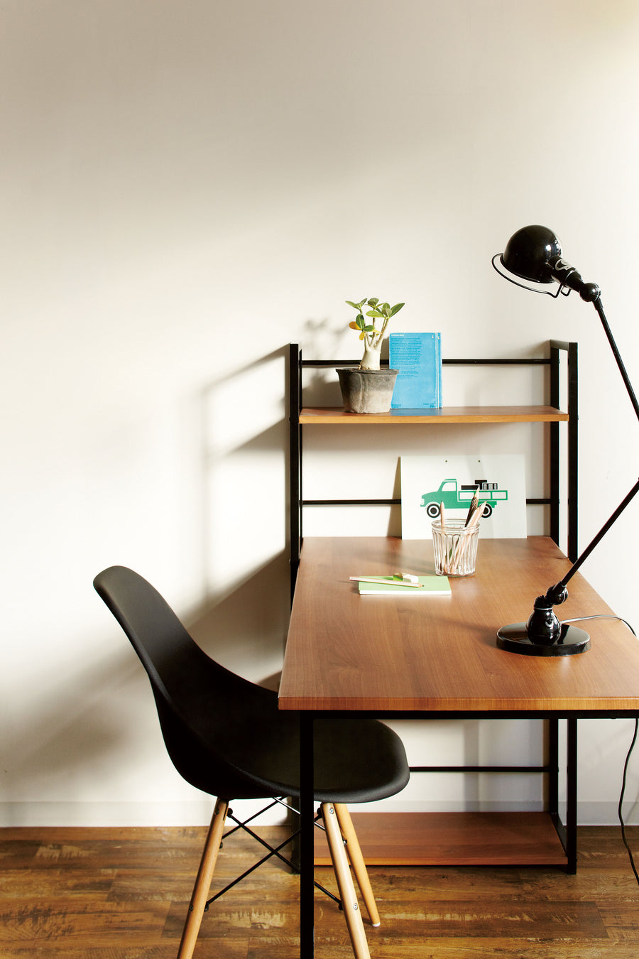 ルイス チェア ブラック