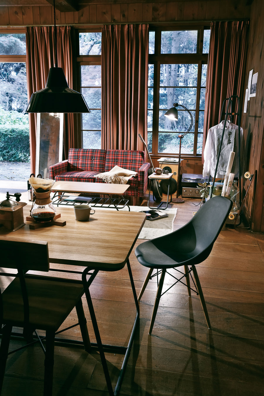 ルイス チェア ブラック