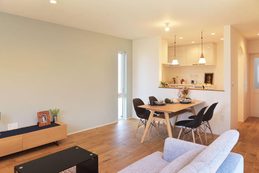 ルイス チェア ブラック