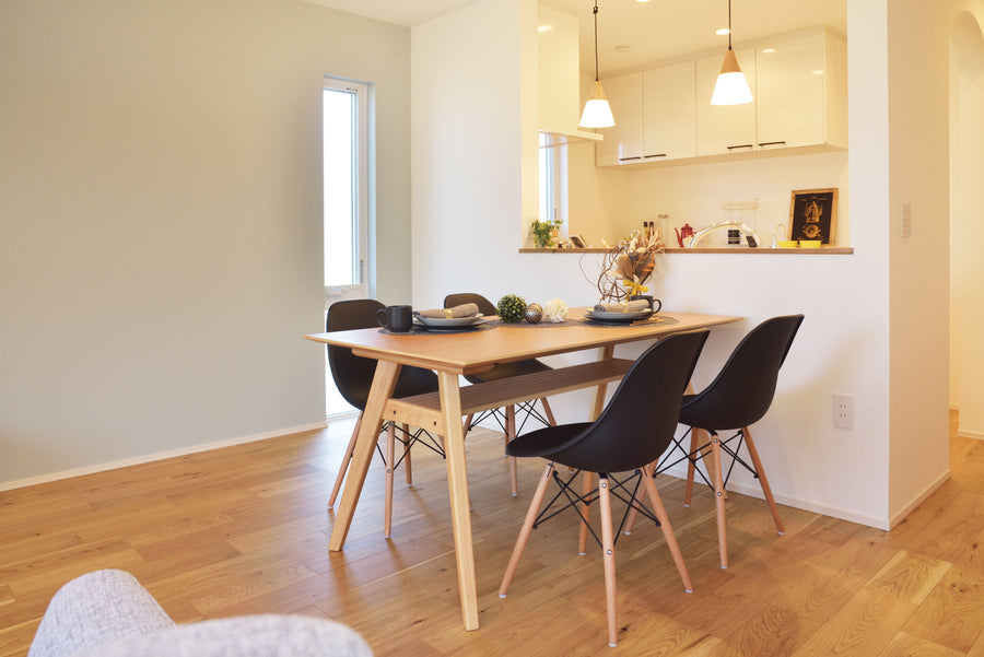 ルイス チェア ブラック