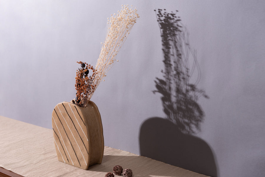 フラワーベース ベージュ