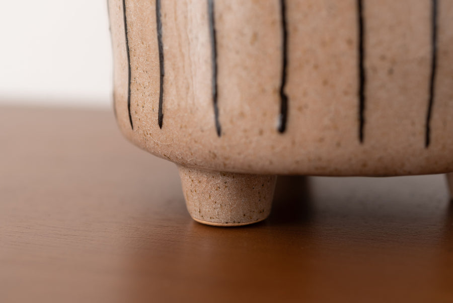 フラワーベース ブラウン