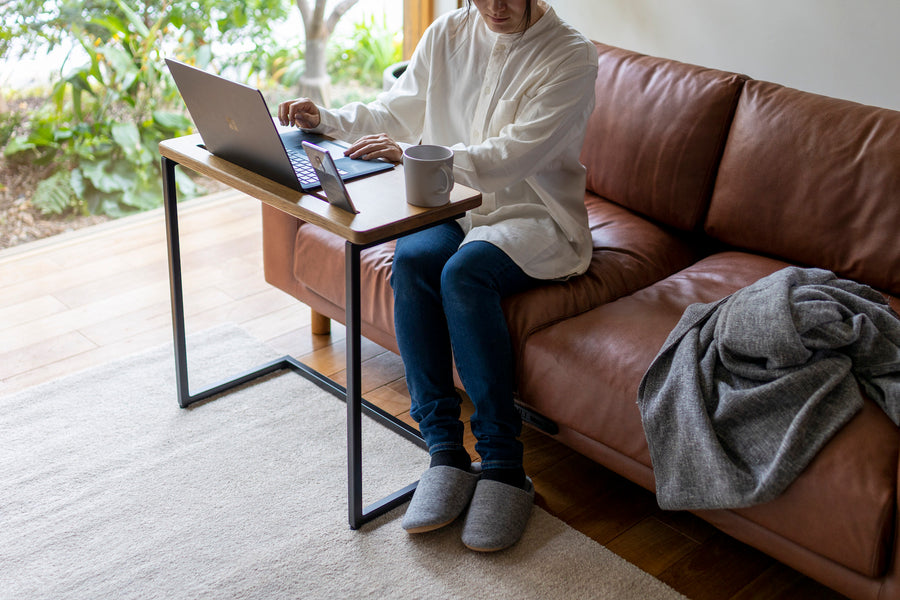 Sofa table for teleworking