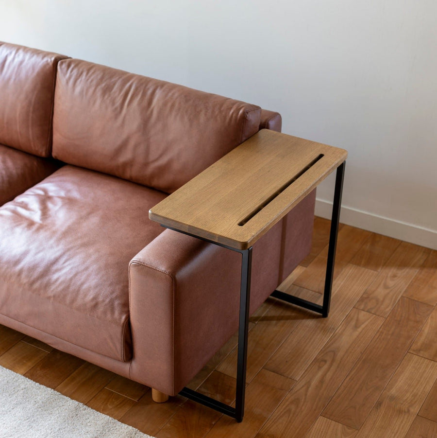 Sofa table for teleworking