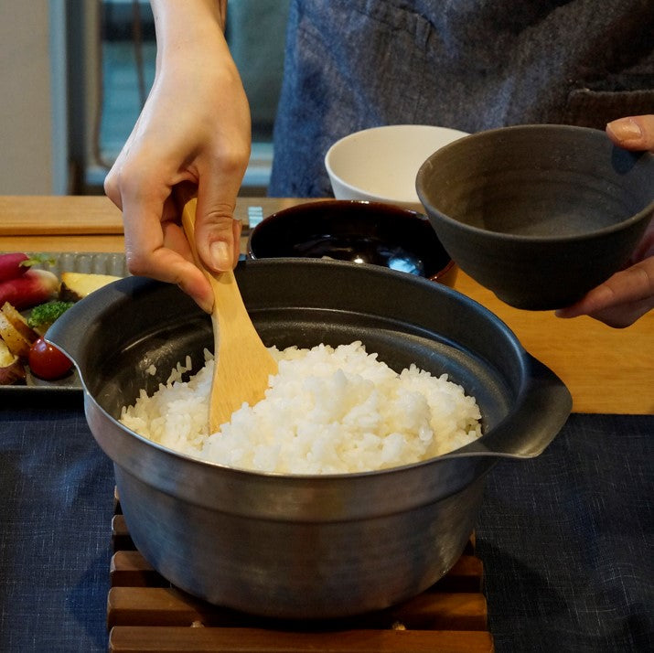 Glass-lidded rice cooker for induction heating Yukihira