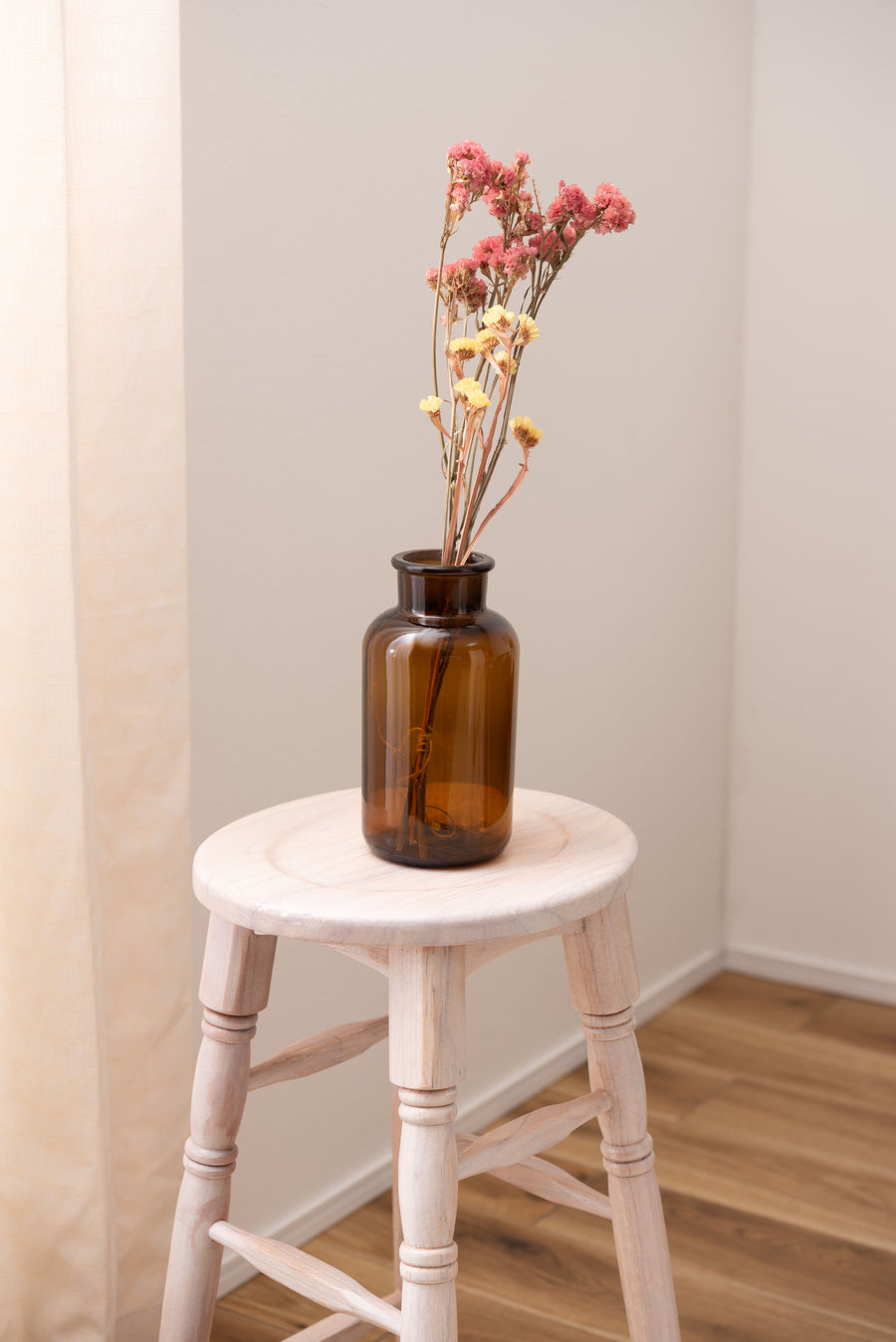 オーバルハイスツール ホワイト