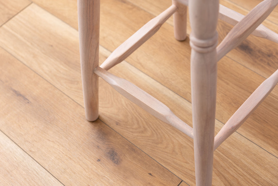 オーバルハイスツール ホワイト