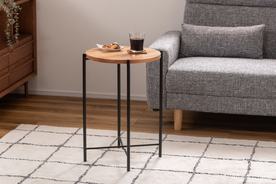 Side table with basket, natural