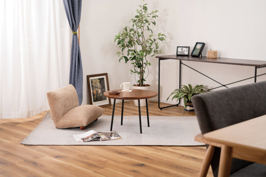 Round table brown