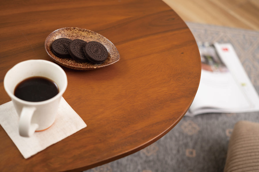 Round table brown