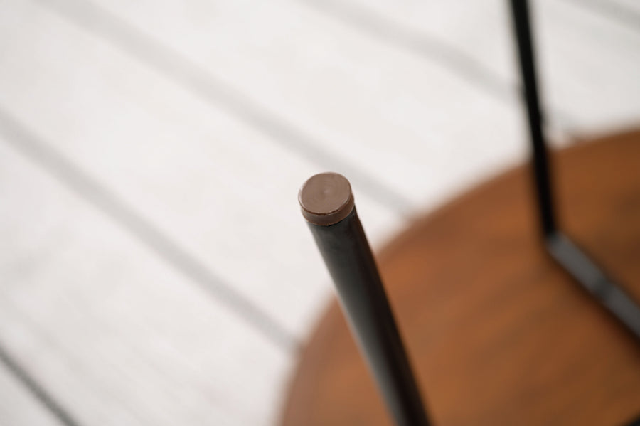 Round table brown