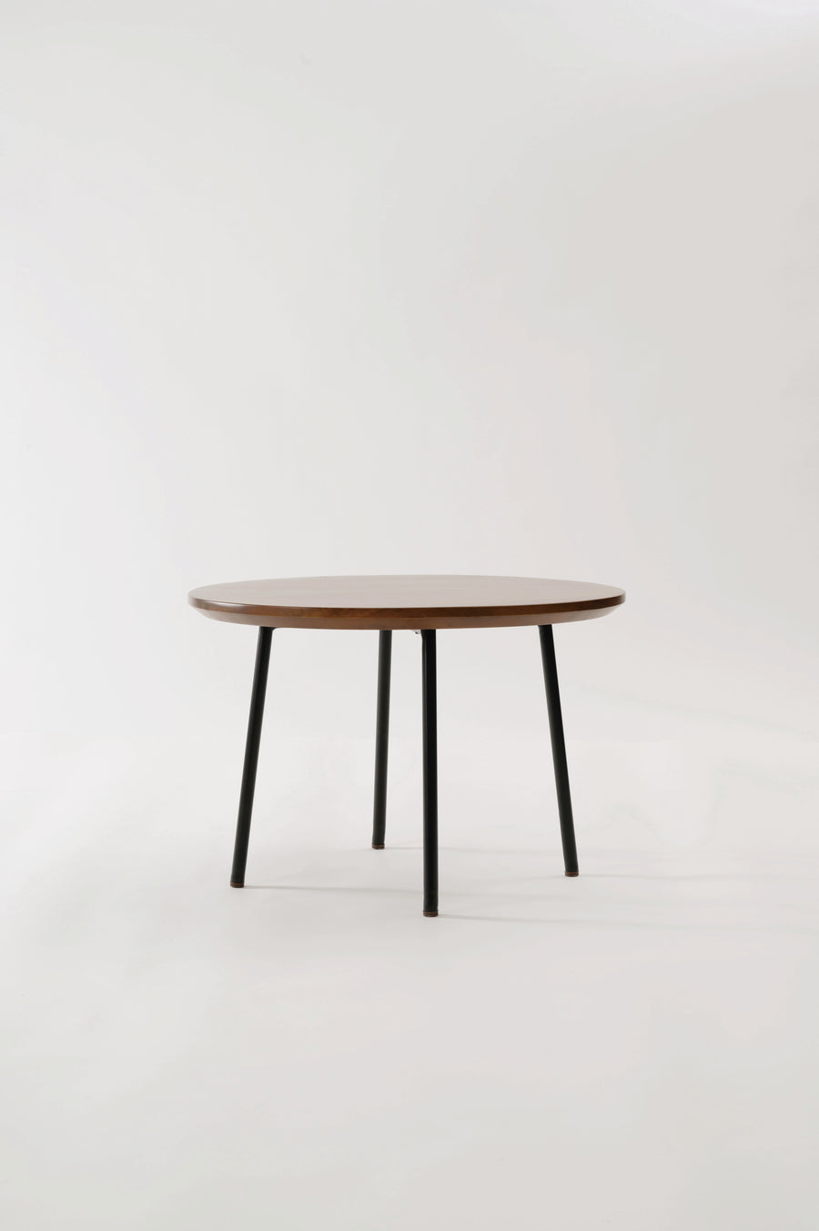 Round table brown