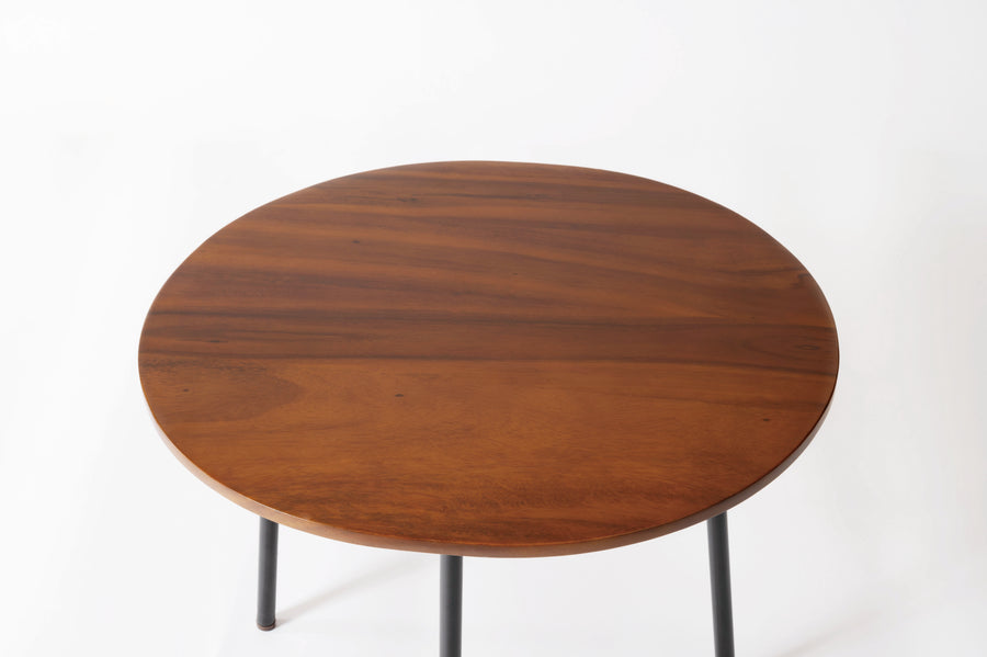 Round table brown