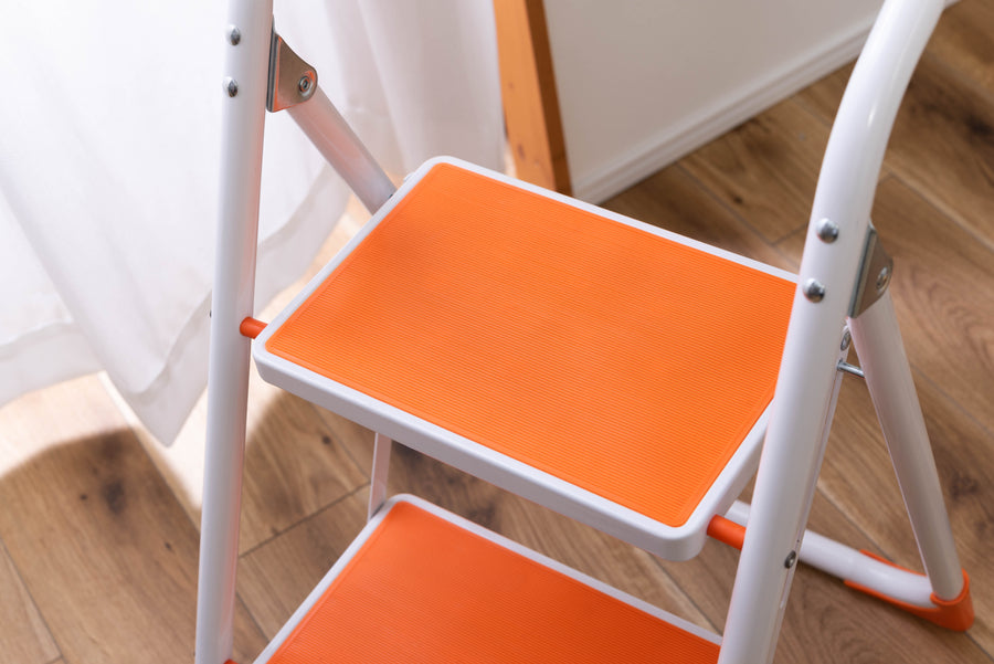 Step platform orange