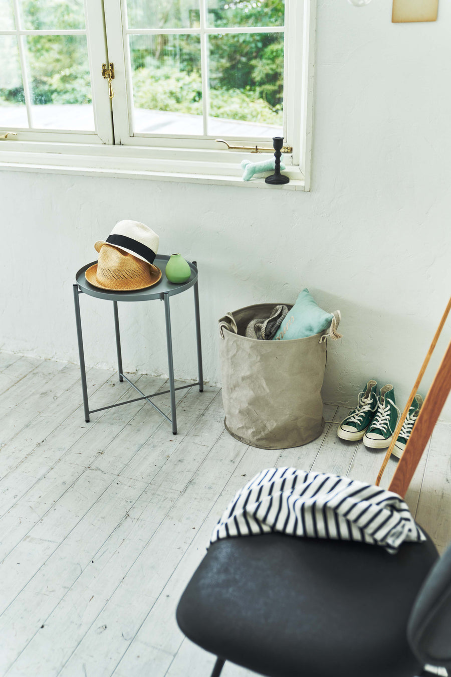 トレーサイドテーブル ブラック