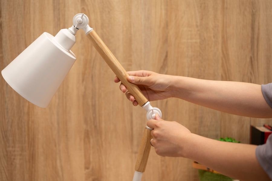 Desk lamp, white