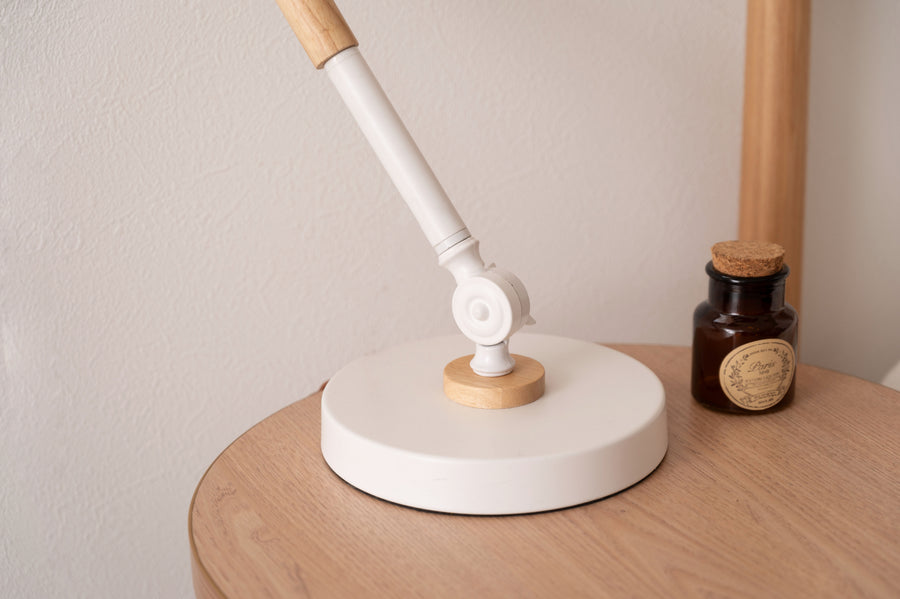 Desk lamp, white