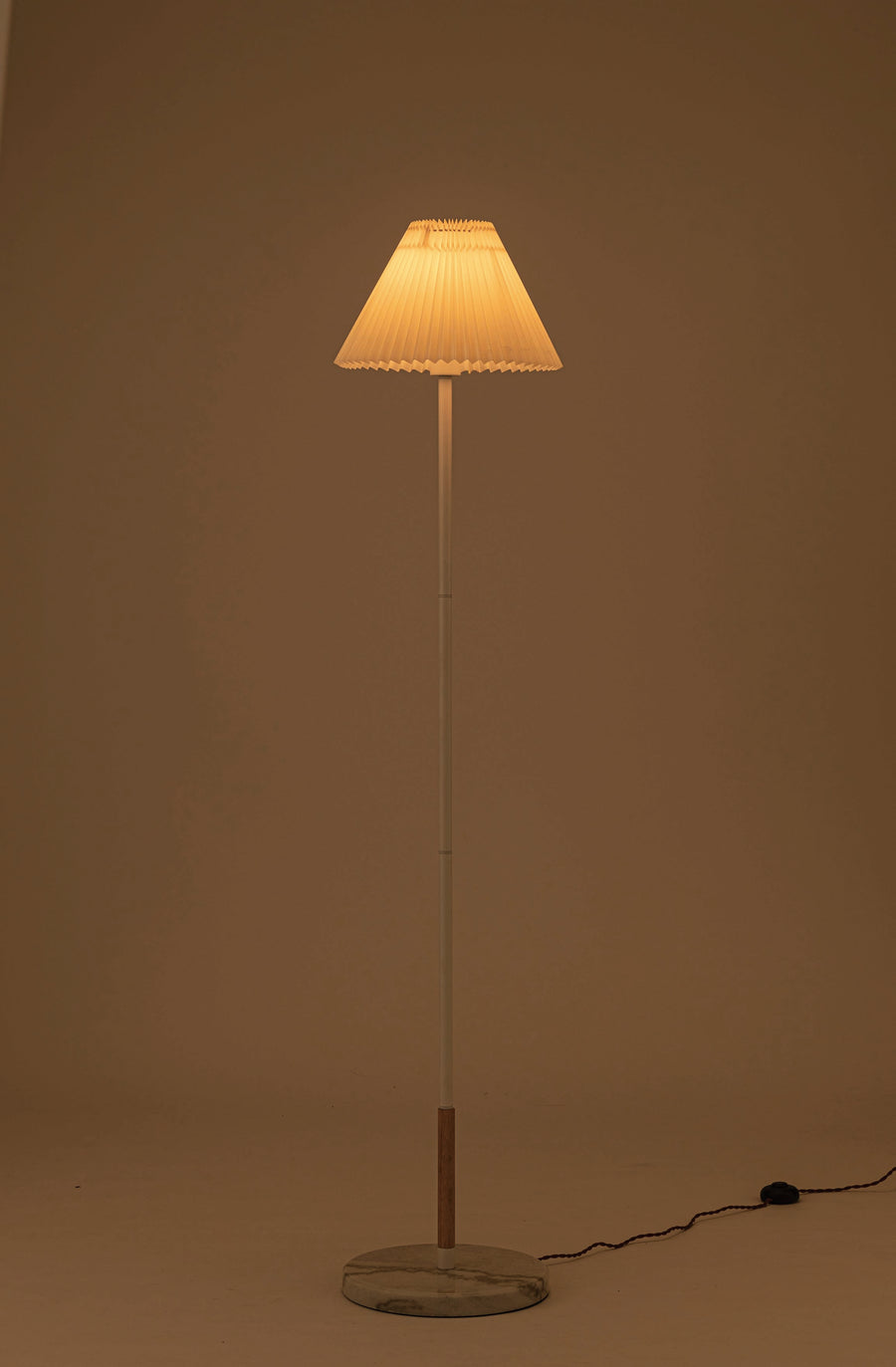 スタンドライト ホワイト