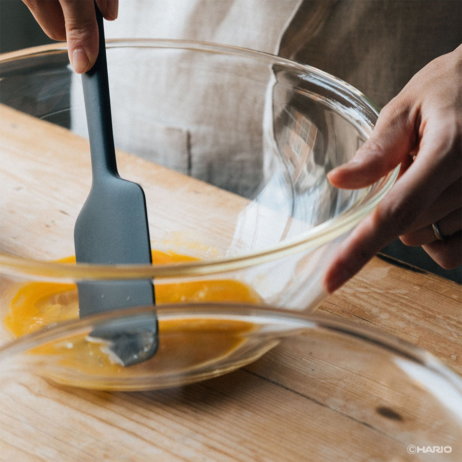 Heat-resistant glass shallow bowl 2500