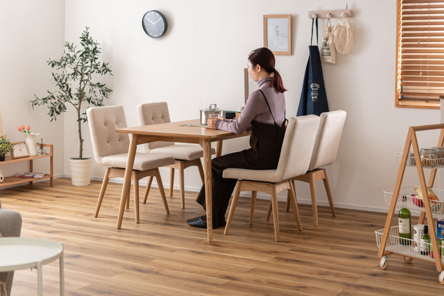 Swivel dining chair, ivory