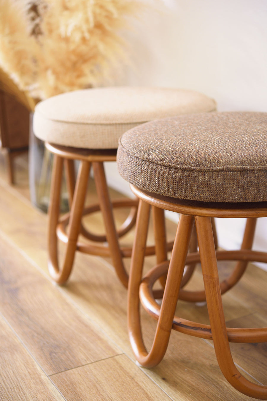 Molly Swivel Stool Brown